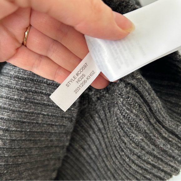 J. Crew Honeycomb Mockneck Sweater in Wool Blend Charcoal NWT Size Medium - Picture 11 of 14